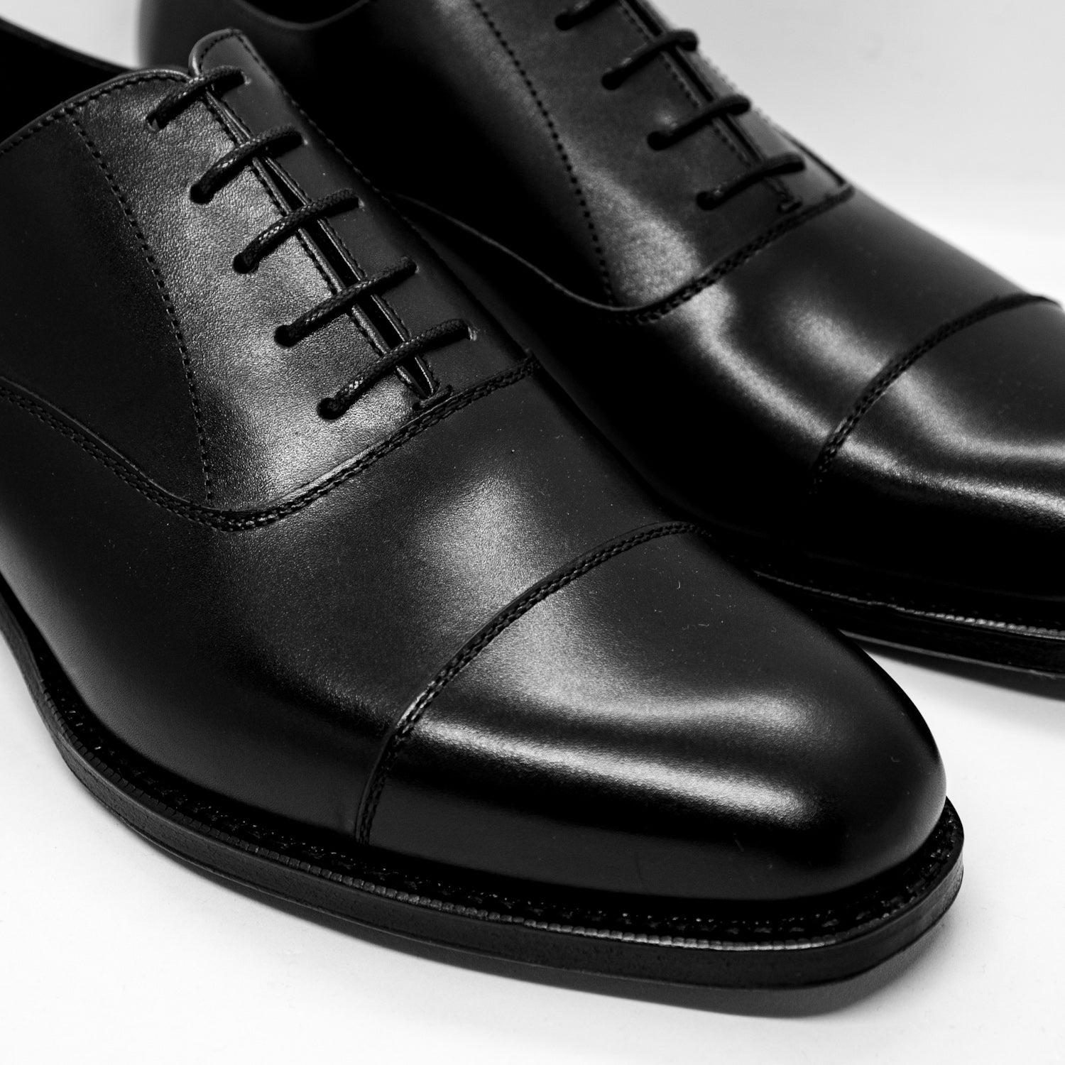 Berwick Cap Toe Oxfords Black Calf