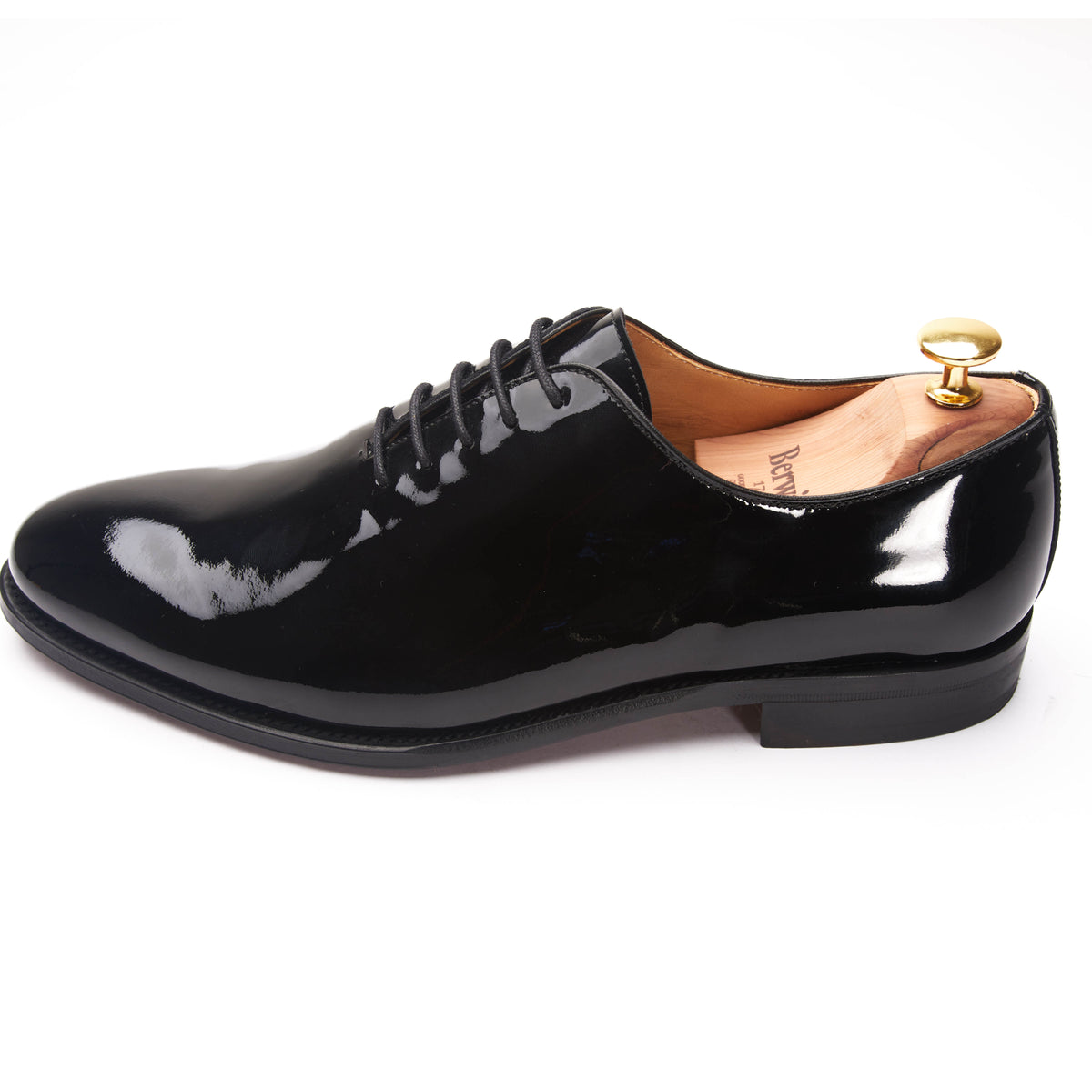 5216 Wholecut Oxford Charol Black