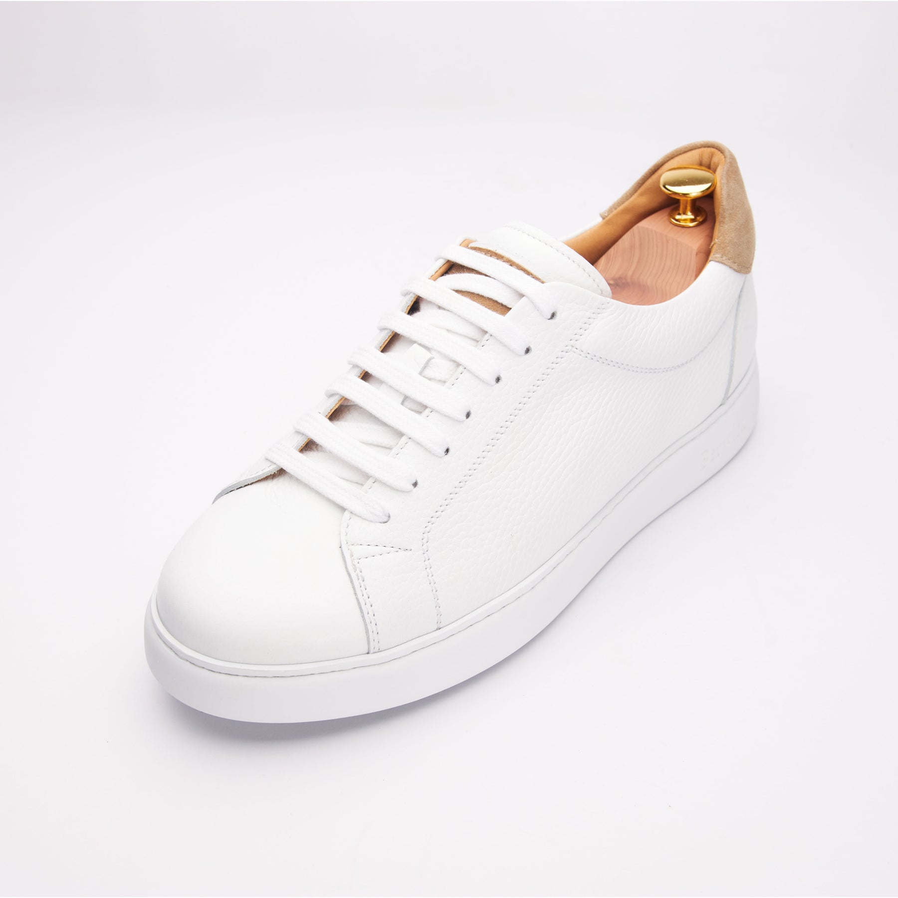 D576 Sneakers White